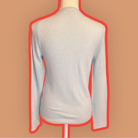 L.L. Bean ‘Women’s Classic Cashmere Crewneck’ in Soft Turquoise / Baby Blue XS - Picture 6 of 14
